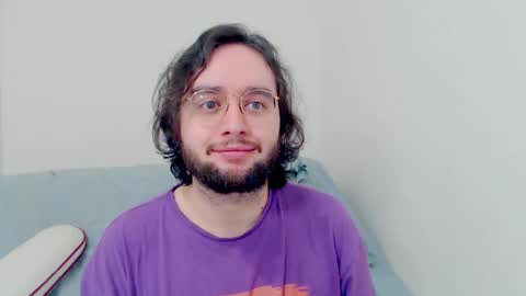 Snapshot of eren_jaeger2000 chatting on 01/14/26, 02:39 Eren online show from 01/14/26, 02:39