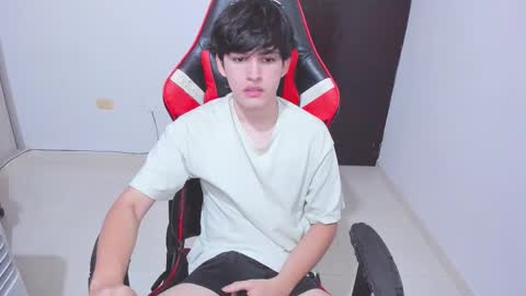 eren_tatakae online show from 01/09/26, 06:21