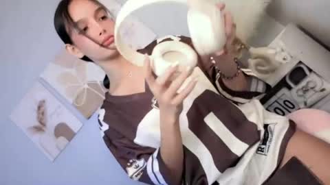 Snapshot of eres_guapa chatting on 06/12/26, 06:12 Elisa online show from 06/12/26, 06:12