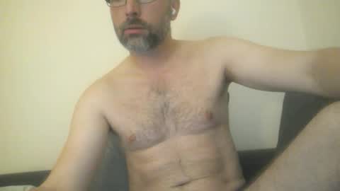 eric334418 online show from 09/18/25, 08:49