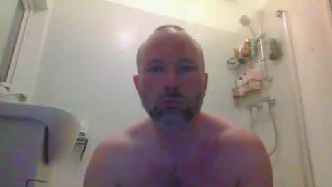 eric334418 online show from 02/08/26, 05:49