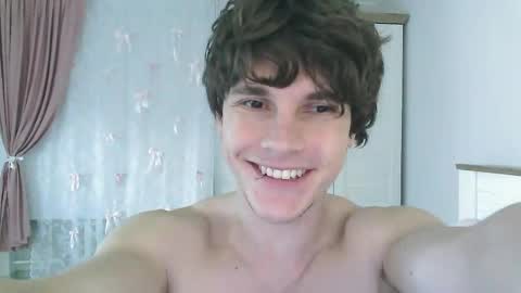 Snapshot of eric_crush chatting on 05/06/26, 03:57 Eric Crush online show from 05/06/26, 03:57