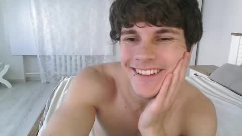 Snapshot of eric_crush chatting on 06/09/26, 04:02 Eric Crush online show from 06/09/26, 04:02
