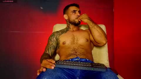 Snapshot of eric_harrison1 chatting on 07/11/26, 04:37 Brayan online show from 07/11/26, 04:37