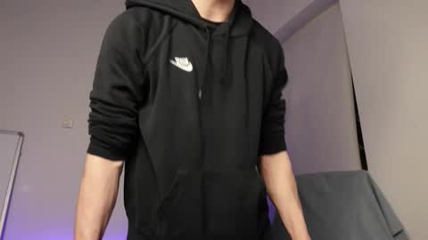    online show from 10/07/25, 07:55