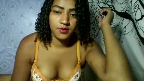 erica0586 online show from 09/21/25, 03:46