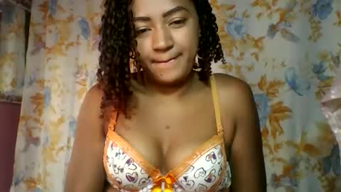 erica0586 online show from 09/22/25, 07:54