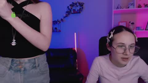 your dear Erica  online show from 04/24/26, 09:39