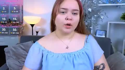 erica_love_ online show from 12/17/25, 06:52