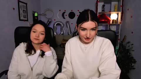 Snapshot of erica_star chatting on 02/16/26, 01:18 erica_star online show from 02/16/26, 01:18