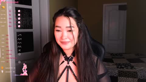 Erica Wayne online show from 01/09/25, 07:52