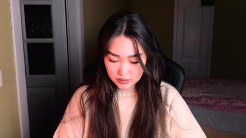 Erica Wayne online show from 01/28/25, 02:21