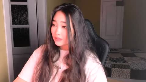 Erica Wayne online show from 02/08/25, 01:44