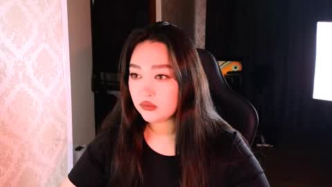 Erica Wayne online show from 11/20/25, 09:20