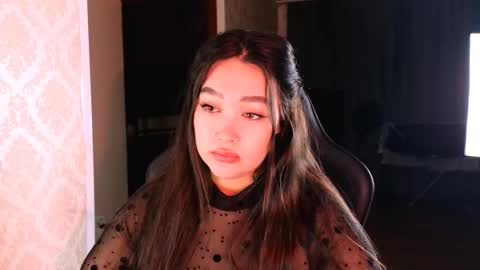 Erica Wayne online show from 12/01/25, 07:41