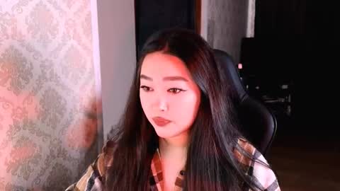 Erica Wayne online show from 12/23/25, 05:16