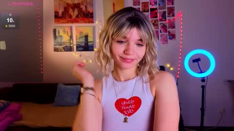 Snapshot of erica_winterr chatting on 01/26/25, 05:56 Erica Winterr online show from 01/26/25, 05:56