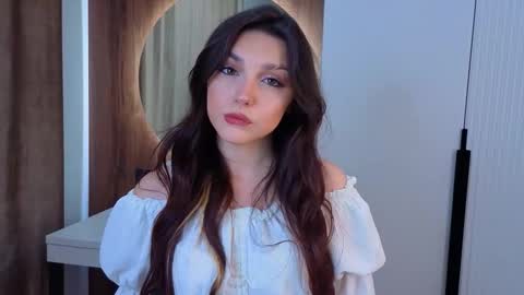 Dina online show from 12/14/25, 02:06