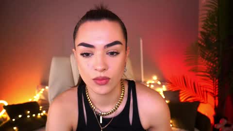 Erica online show from 05/01/26, 06:51