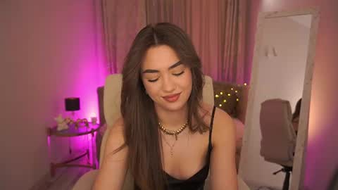 Erica online show from 06/16/26, 06:27