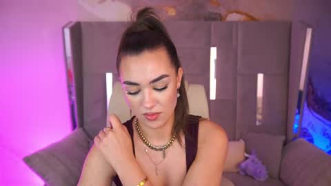 Erica online show from 07/16/26, 04:35