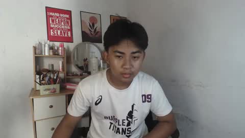 Snapshot of erick_cummer30 chatting on 05/03/26, 05:57 erick_cummer30 online show from 05/03/26, 05:57