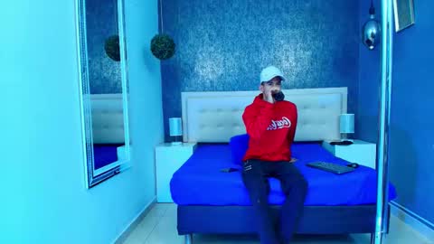   online show from 10/12/25, 04:11