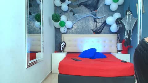   online show from 10/29/25, 03:20