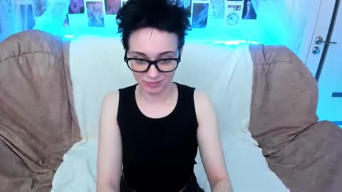 Ericka online show from 12/21/25, 05:09