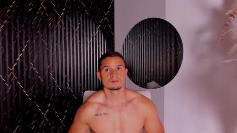 Snapshot of erickdowell chatting on 01/28/25, 02:31 Erick online show from 01/28/25, 02:31