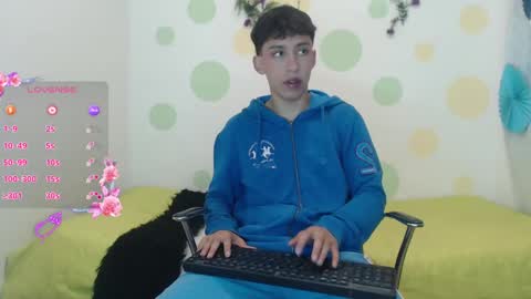 Jhon online show from 01/11/25, 06:44