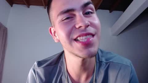 Erik rodriguez online show from 01/15/25, 04:57