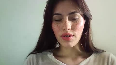 Erika online show from 11/07/25, 07:47