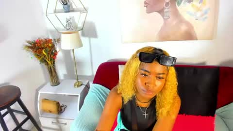 Snapshot of erika_lyrics chatting on 07/12/26, 03:58 E R I K A - L Y R I C S online show from 07/12/26, 03:58