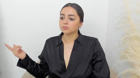 Snapshot of erika_mendez1 chatting on 12/23/24, 08:25 Erika Mendez online show from 12/23/24, 08:25