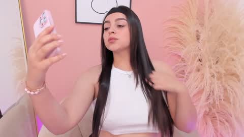 Snapshot of erika_mendez1 chatting on 01/14/25, 08:15 Erika Mendez online show from 01/14/25, 08:15