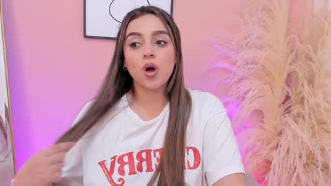 Snapshot of erika_mendez1 chatting on 02/04/25, 06:49 Erika Mendez online show from 02/04/25, 06:49