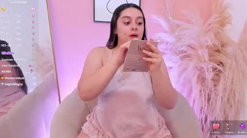 Snapshot of erika_mendez1 chatting on 10/18/25, 10:54 Erika Mendez online show from 10/18/25, 10:54