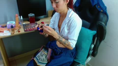 Snapshot of erika_stevens chatting on 01/03/25, 07:29 E R I K A - SAGITARIO..... online show from 01/03/25, 07:29