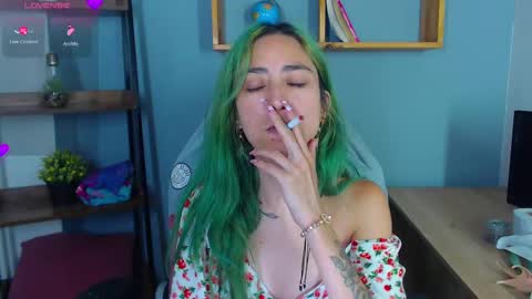 Snapshot of erika_stevens chatting on 09/16/25, 08:54 E R I K A - SAGITARIO..... online show from 09/16/25, 08:54