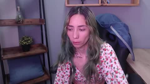 Snapshot of erika_stevens chatting on 11/20/25, 12:55 E R I K A - SAGITARIO..... online show from 11/20/25, 12:55