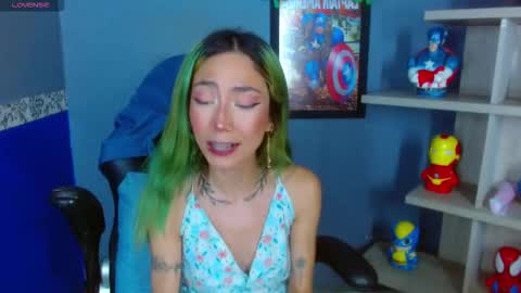 Snapshot of erika_stevens chatting on 11/27/25, 01:29 E R I K A - SAGITARIO..... online show from 11/27/25, 01:29