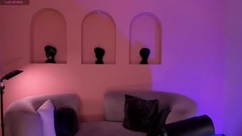 Snapshot of erikabenz chatting on 06/09/26, 12:28 Erika Benz online show from 06/09/26, 12:28