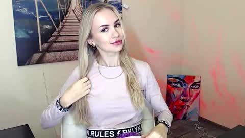 Erika online show from 10/29/25, 12:51