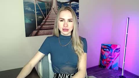 Erika online show from 02/23/26, 01:19