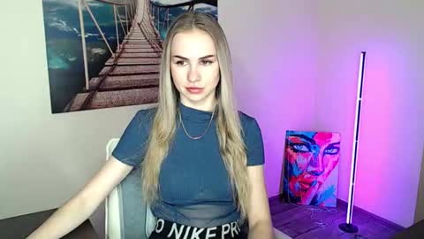 Erika online show from 02/25/26, 01:21