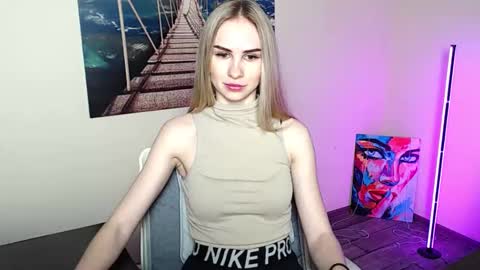 Erika online show from 06/04/26, 11:49