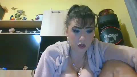 erikaguapa1989 online show from 12/03/25, 03:03