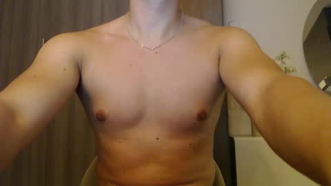 Erikxnx online show from 02/09/26, 05:39