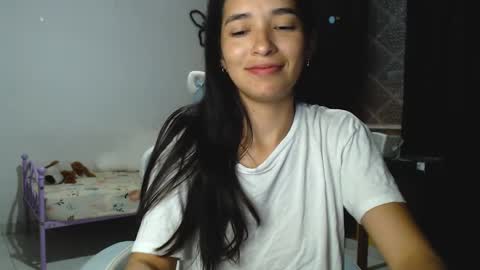 erina_1 online show from 01/10/25, 11:50